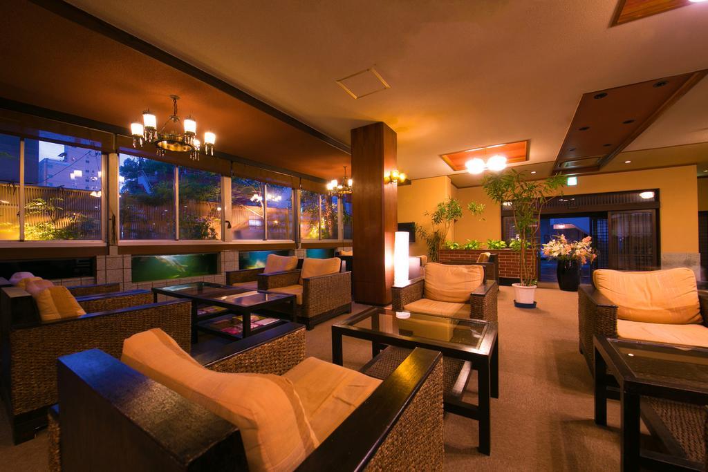 Hotel Koraku Beppu Buitenkant foto
