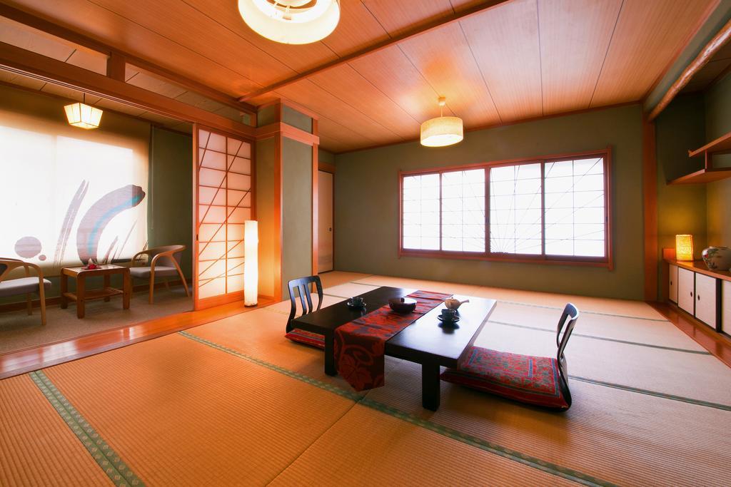 Hotel Koraku Beppu Kamer foto
