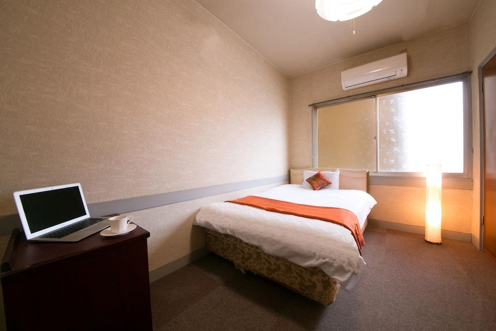 Hotel Koraku Beppu Buitenkant foto